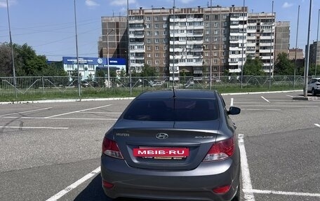 Hyundai Solaris II рестайлинг, 2013 год, 730 000 рублей, 3 фотография