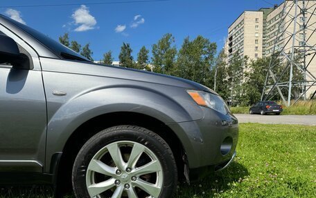 Mitsubishi Outlander III рестайлинг 3, 2007 год, 1 150 000 рублей, 4 фотография