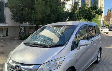 Honda Freed I, 2014 год, 1 100 000 рублей, 3 фотография