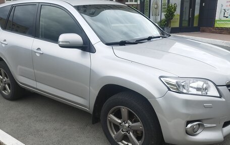 Toyota RAV4, 2012 год, 1 570 000 рублей, 2 фотография