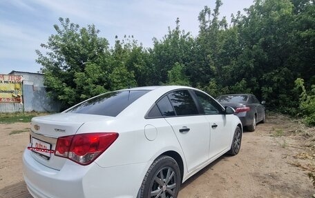 Chevrolet Cruze II, 2014 год, 950 000 рублей, 3 фотография