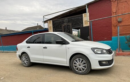 Volkswagen Polo VI (EU Market), 2017 год, 780 000 рублей, 2 фотография