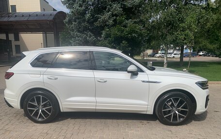 Volkswagen Touareg III, 2019 год, 7 500 000 рублей, 5 фотография