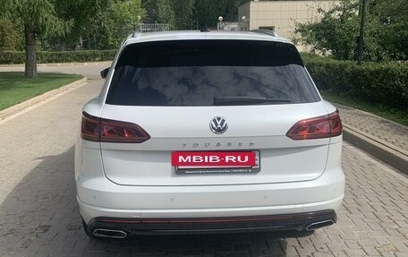 Volkswagen Touareg III, 2019 год, 7 500 000 рублей, 6 фотография