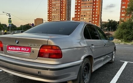 BMW 5 серия, 1996 год, 460 000 рублей, 6 фотография