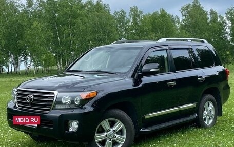 Toyota Land Cruiser 200, 2015 год, 5 550 000 рублей, 4 фотография