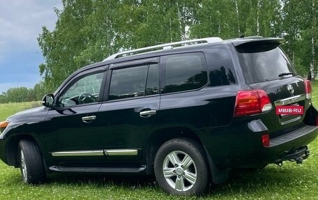 Toyota Land Cruiser 200, 2015 год, 5 550 000 рублей, 12 фотография