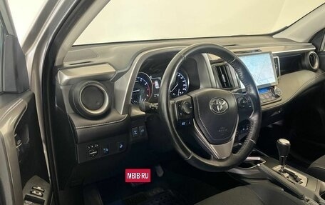 Toyota RAV4, 2017 год, 2 485 000 рублей, 9 фотография