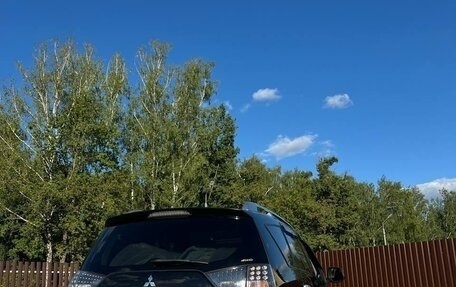 Mitsubishi Outlander III рестайлинг 3, 2008 год, 900 000 рублей, 5 фотография