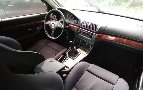 BMW 5 серия, 1996 год, 555 555 рублей, 4 фотография