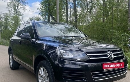 Volkswagen Touareg III, 2012 год, 1 900 000 рублей, 3 фотография