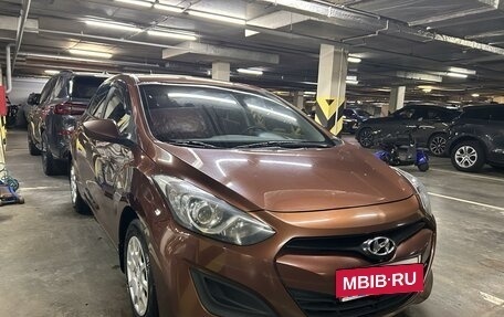 Hyundai i30 II рестайлинг, 2012 год, 847 000 рублей, 2 фотография