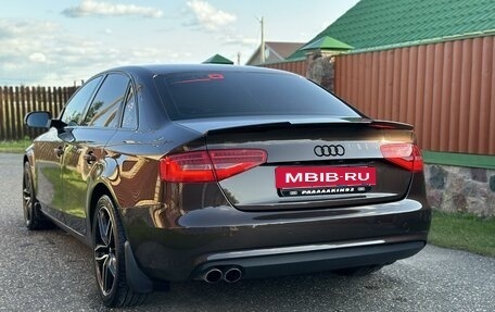 Audi A4, 2015 год, 1 690 000 рублей, 9 фотография