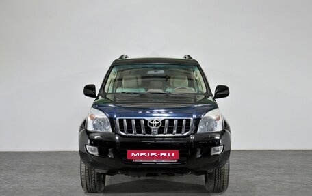 Toyota Land Cruiser Prado 120 рестайлинг, 2006 год, 2 740 000 рублей, 2 фотография