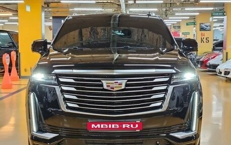 Cadillac Escalade V, 2021 год, 10 650 000 рублей, 2 фотография