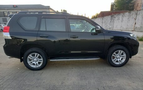 Toyota Land Cruiser Prado 150 рестайлинг 2, 2011 год, 3 450 000 рублей, 7 фотография