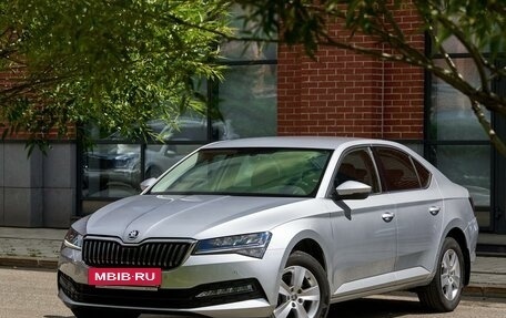 Skoda Superb III рестайлинг, 2022 год, 4 400 000 рублей, 30 фотография