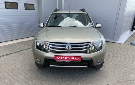 Renault Duster I рестайлинг, 2014 год, 1 175 000 рублей, 2 фотография