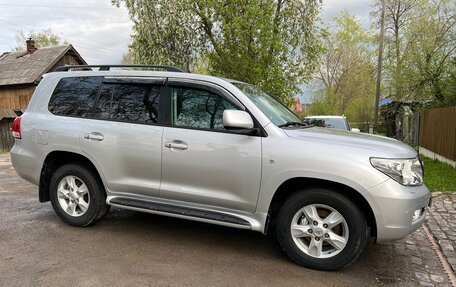 Toyota Land Cruiser 200, 2010 год, 3 500 000 рублей, 2 фотография