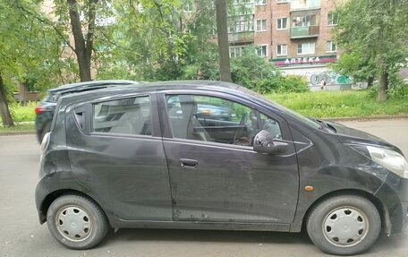 Chevrolet Spark III, 2011 год, 430 000 рублей, 2 фотография