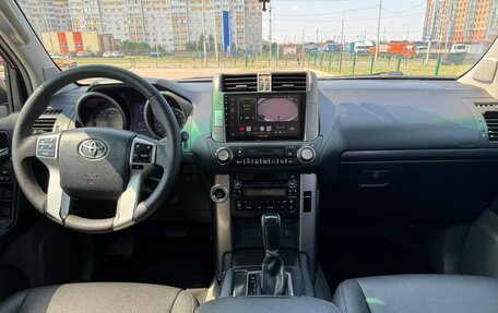 Toyota Land Cruiser Prado 150 рестайлинг 2, 2010 год, 2 750 000 рублей, 9 фотография