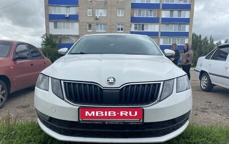 Skoda Octavia, 2018 год, 1 850 000 рублей, 10 фотография