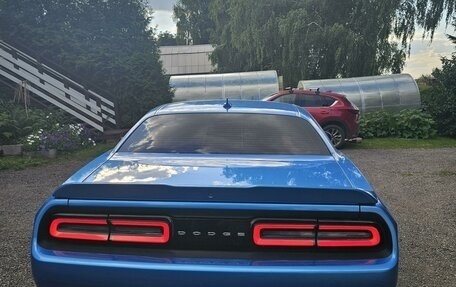 Dodge Challenger III рестайлинг 2, 2018 год, 3 750 000 рублей, 20 фотография