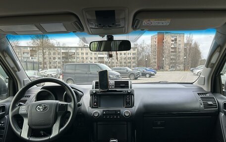 Toyota Land Cruiser Prado 150 рестайлинг 2, 2016 год, 2 909 000 рублей, 10 фотография