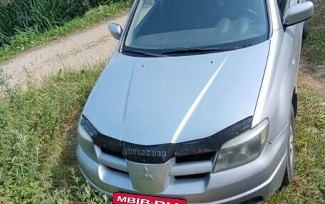 Mitsubishi Outlander III рестайлинг 3, 2003 год, 500 000 рублей, 2 фотография