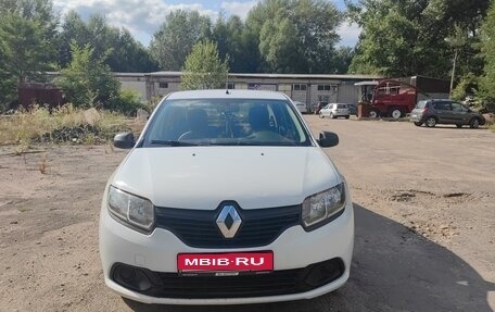 Renault Logan II, 2017 год, 750 000 рублей, 1 фотография