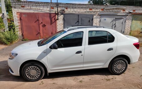 Renault Logan II, 2017 год, 785 000 рублей, 2 фотография