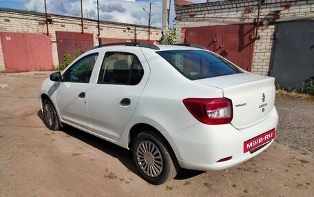 Renault Logan II, 2017 год, 785 000 рублей, 3 фотография