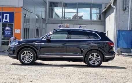 Volkswagen Touareg III, 2018 год, 4 700 000 рублей, 9 фотография