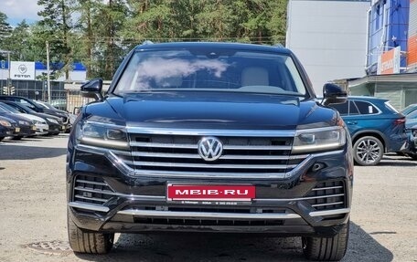 Volkswagen Touareg III, 2018 год, 4 700 000 рублей, 2 фотография