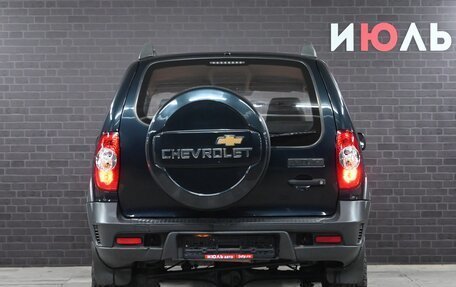 Chevrolet Niva I рестайлинг, 2014 год, 780 000 рублей, 4 фотография