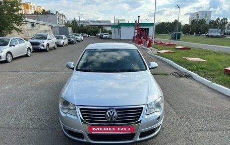 Volkswagen Passat B6, 2010 год, 780 000 рублей, 2 фотография