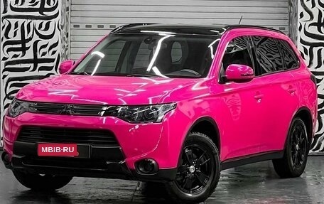 Mitsubishi Outlander III рестайлинг 3, 2014 год, 2 200 000 рублей, 5 фотография