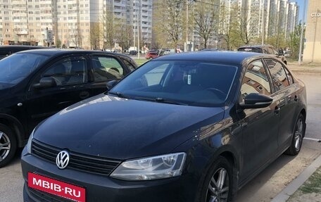 Volkswagen Jetta VI, 2012 год, 880 000 рублей, 3 фотография