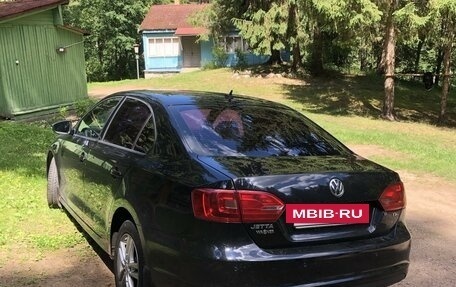 Volkswagen Jetta VI, 2012 год, 880 000 рублей, 2 фотография