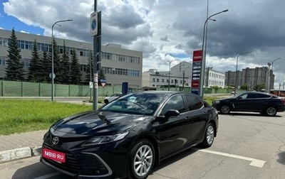 Toyota Camry, 2021 год, 2 790 000 рублей, 1 фотография