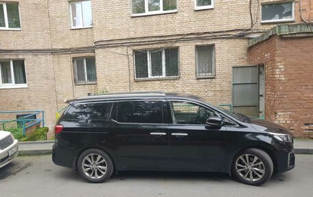 KIA Carnival III, 2020 год, 2 890 000 рублей, 3 фотография