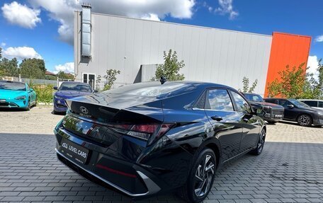 Hyundai Elantra, 2023 год, 2 290 000 рублей, 5 фотография