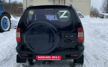 Chevrolet Niva I рестайлинг, 2005 год, 330 000 рублей, 3 фотография