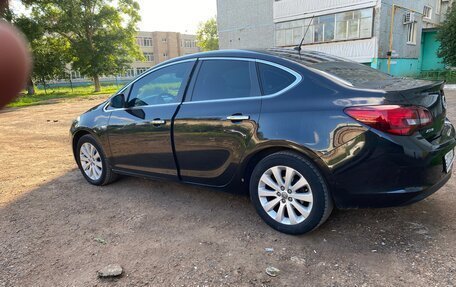 Opel Astra J, 2013 год, 815 000 рублей, 6 фотография