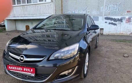 Opel Astra J, 2013 год, 815 000 рублей, 3 фотография