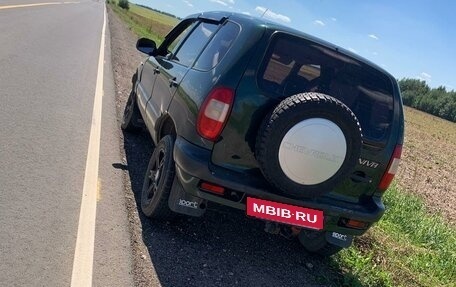 Chevrolet Niva I рестайлинг, 2005 год, 465 000 рублей, 2 фотография