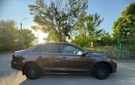 Volkswagen Jetta VI, 2016 год, 1 180 000 рублей, 2 фотография