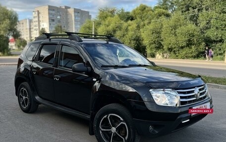 Renault Duster I рестайлинг, 2013 год, 890 000 рублей, 2 фотография