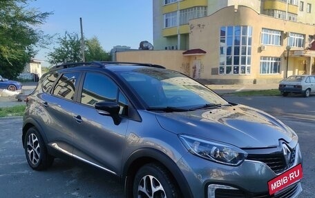 Renault Kaptur I рестайлинг, 2018 год, 1 800 000 рублей, 4 фотография