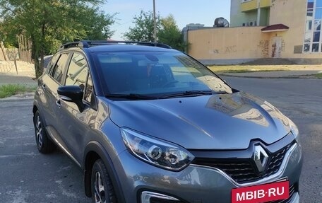 Renault Kaptur I рестайлинг, 2018 год, 1 800 000 рублей, 3 фотография